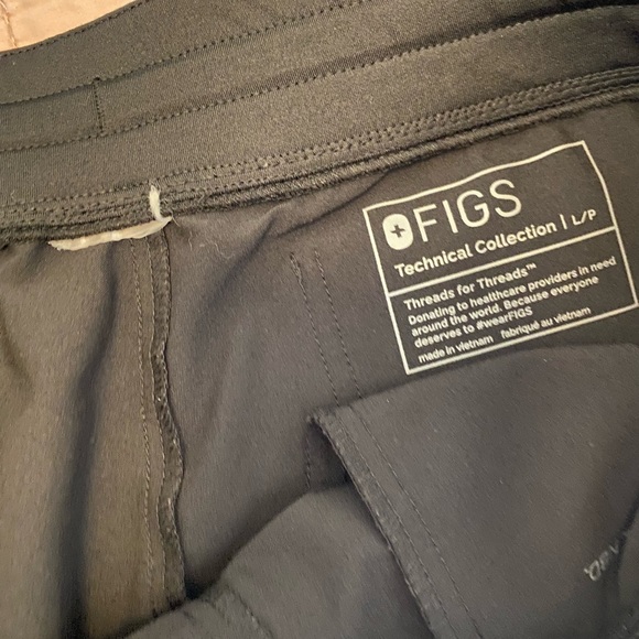 Figs Black PL Zamora joggers - Picture 5 of 5